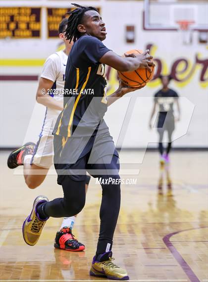 Thumbnail 1 in St. Pauls vs. Dillon (2023 Robeson County Shootout) photogallery.