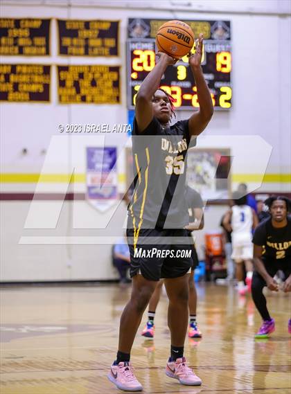 Thumbnail 1 in St. Pauls vs. Dillon (2023 Robeson County Shootout) photogallery.