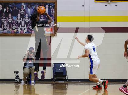 Thumbnail 1 in St. Pauls vs. Dillon (2023 Robeson County Shootout) photogallery.