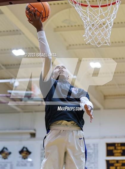 Thumbnail 1 in St. Pauls vs. Dillon (2023 Robeson County Shootout) photogallery.