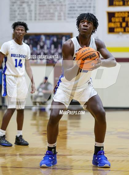 Thumbnail 1 in St. Pauls vs. Dillon (2023 Robeson County Shootout) photogallery.