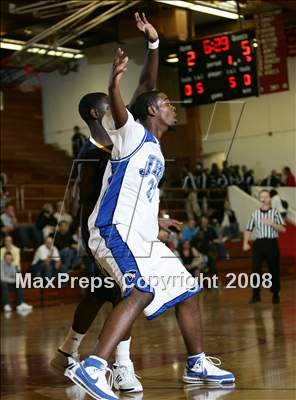 Thumbnail 3 in Jordan vs. Campbell Hall (MaxPreps Holiday Classic) photogallery.