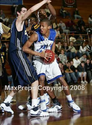 Thumbnail 3 in Jordan vs. Campbell Hall (MaxPreps Holiday Classic) photogallery.