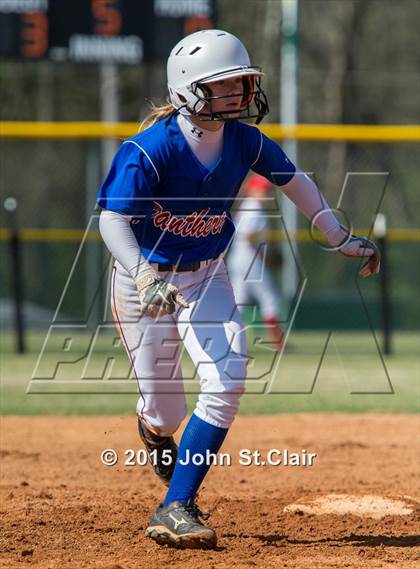 Thumbnail 3 in Riverdale vs. Huntsville (Bob Jones Invitational) photogallery.