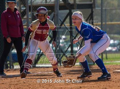 Thumbnail 3 in Riverdale vs. Huntsville (Bob Jones Invitational) photogallery.