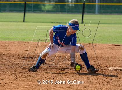 Thumbnail 1 in Riverdale vs. Huntsville (Bob Jones Invitational) photogallery.