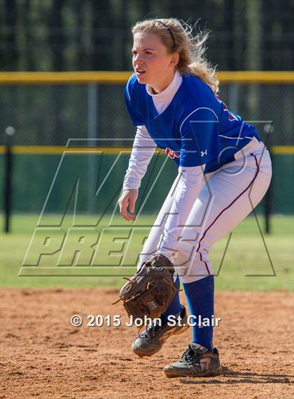 Thumbnail 2 in Riverdale vs. Huntsville (Bob Jones Invitational) photogallery.