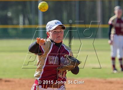 Thumbnail 3 in Riverdale vs. Huntsville (Bob Jones Invitational) photogallery.