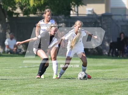 Thumbnail 1 in Corner Canyon @ Riverton photogallery.