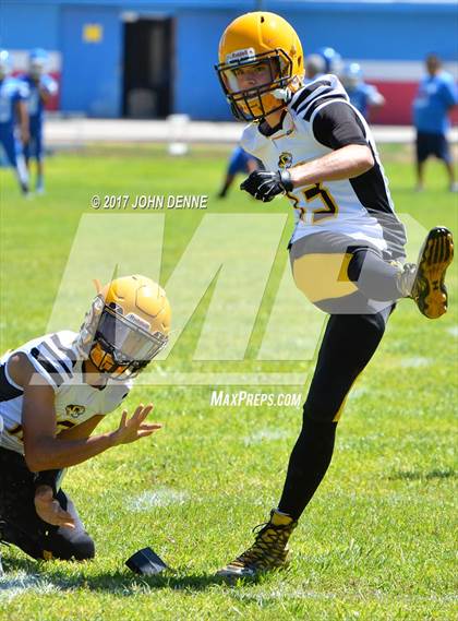Thumbnail 3 in Raton @ McCurdy photogallery.