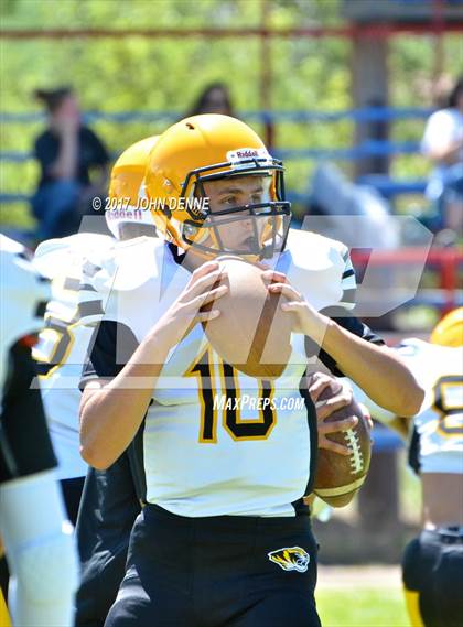 Thumbnail 1 in Raton @ McCurdy photogallery.