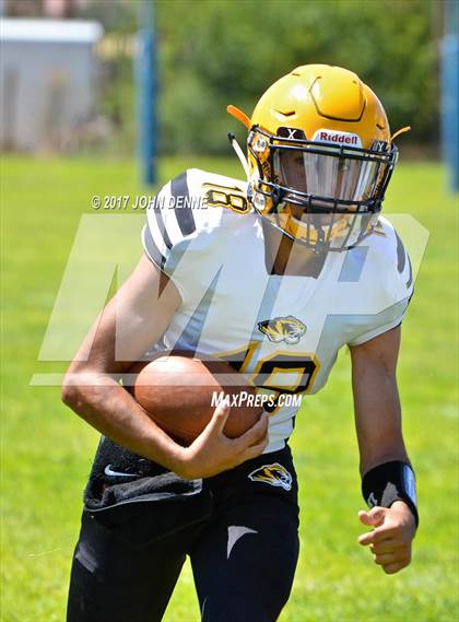 Thumbnail 2 in Raton @ McCurdy photogallery.