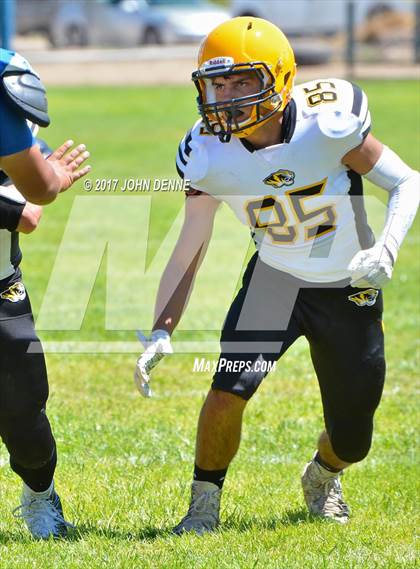 Thumbnail 3 in Raton @ McCurdy photogallery.