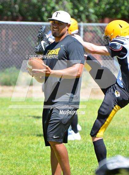 Thumbnail 2 in Raton @ McCurdy photogallery.