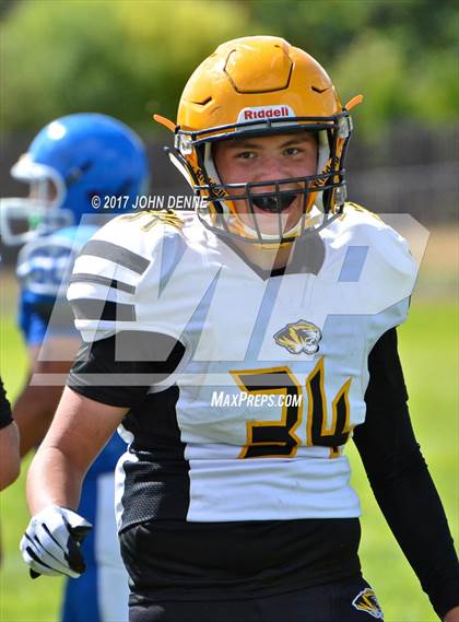 Thumbnail 2 in Raton @ McCurdy photogallery.