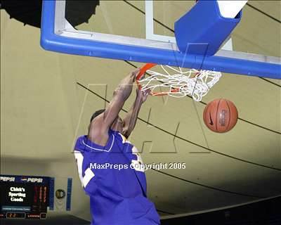 Thumbnail 2 in Lynwood vs.  Poly Long Beach(Nike Extravaganza) photogallery.