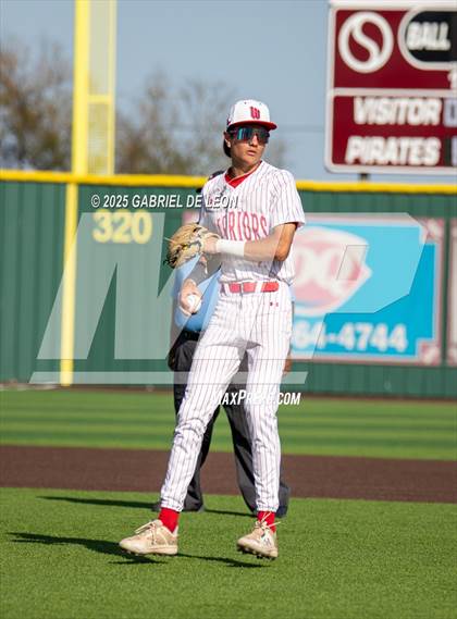 Thumbnail 1 in Victoria West vs Sinton (Calallen Tournament) photogallery.