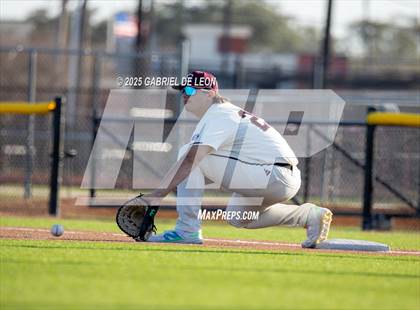 Thumbnail 3 in Victoria West vs Sinton (Calallen Tournament) photogallery.
