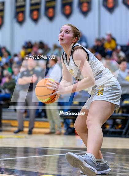 Thumbnail 1 in Salem vs Valley Springs (3A-2 District tournament) photogallery.