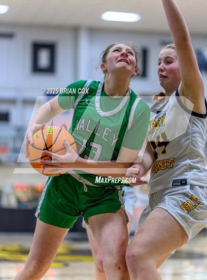 Thumbnail 1 in Salem vs Valley Springs (3A-2 District tournament) photogallery.