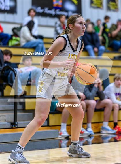 Thumbnail 2 in Salem vs Valley Springs (3A-2 District tournament) photogallery.