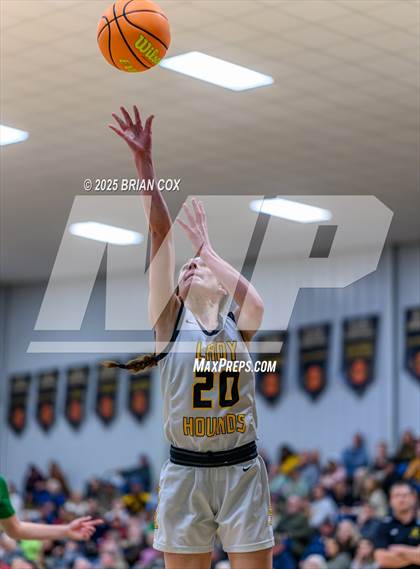 Thumbnail 1 in Salem vs Valley Springs (3A-2 District tournament) photogallery.
