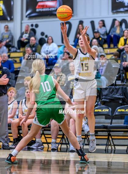 Thumbnail 3 in Salem vs Valley Springs (3A-2 District tournament) photogallery.