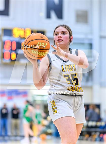 Thumbnail 1 in Salem vs Valley Springs (3A-2 District tournament) photogallery.