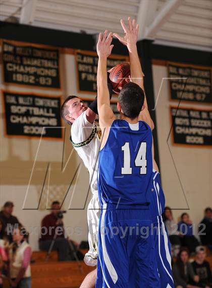 Thumbnail 2 in Hopedale @ Nipmuc Regional photogallery.