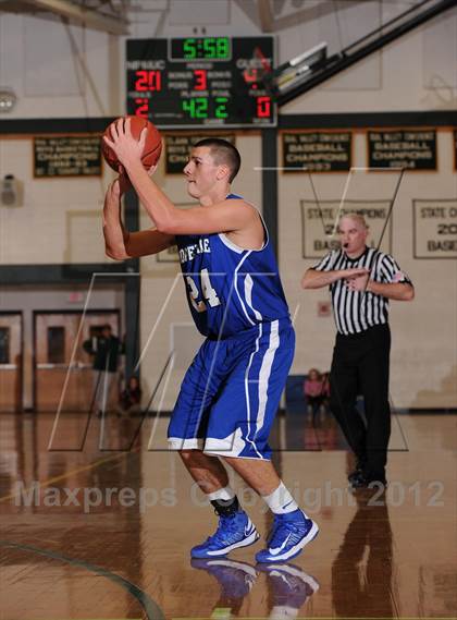Thumbnail 3 in Hopedale @ Nipmuc Regional photogallery.