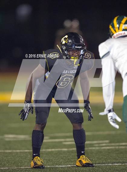 Thumbnail 3 in San Ramon Valley vs Antioch (CIF NCS D1 Playoffs) photogallery.