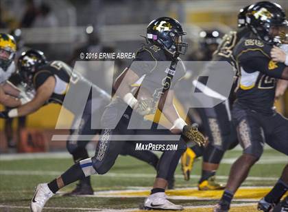 Thumbnail 1 in San Ramon Valley vs Antioch (CIF NCS D1 Playoffs) photogallery.