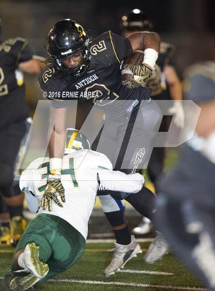 Thumbnail 3 in San Ramon Valley vs Antioch (CIF NCS D1 Playoffs) photogallery.