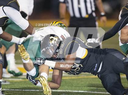 Thumbnail 1 in San Ramon Valley vs Antioch (CIF NCS D1 Playoffs) photogallery.