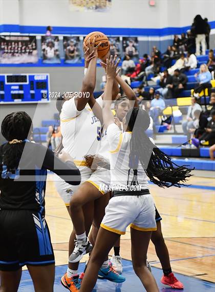 Thumbnail 2 in Lee @ Mae Jemison photogallery.