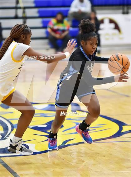 Thumbnail 1 in Lee @ Mae Jemison photogallery.