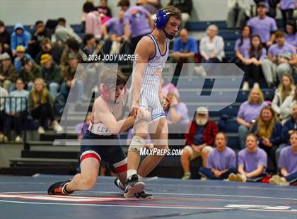 Thumbnail 3 in North Pontotoc vs Lewisburg photogallery.