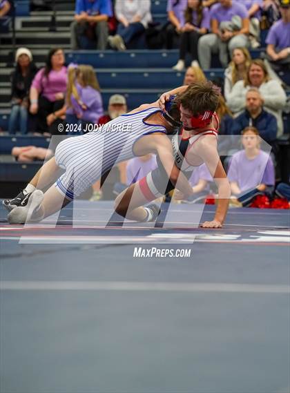 Thumbnail 1 in North Pontotoc vs Lewisburg photogallery.