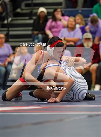 Thumbnail 3 in North Pontotoc vs Lewisburg photogallery.