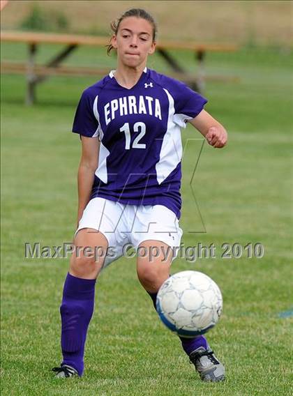 Thumbnail 3 in Ephrata vs Conestoga Valley (AAA District 3 Playoffs) photogallery.