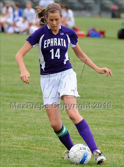 Thumbnail 2 in Ephrata vs Conestoga Valley (AAA District 3 Playoffs) photogallery.