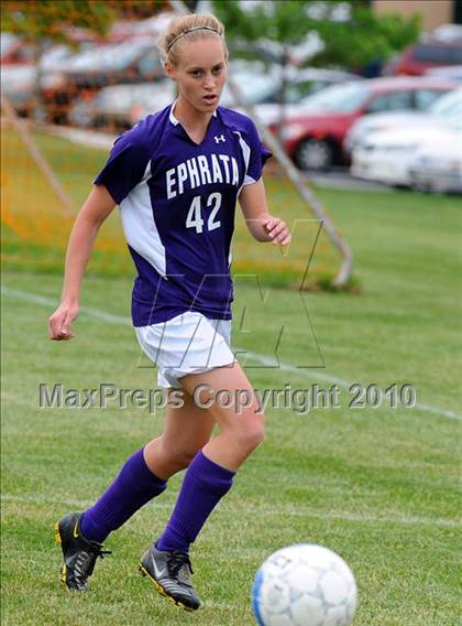 Thumbnail 2 in Ephrata vs Conestoga Valley (AAA District 3 Playoffs) photogallery.