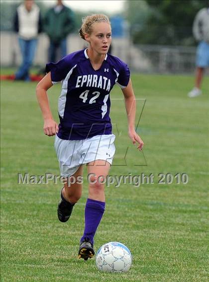 Thumbnail 2 in Ephrata vs Conestoga Valley (AAA District 3 Playoffs) photogallery.