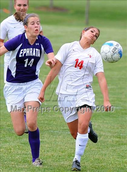 Thumbnail 3 in Ephrata vs Conestoga Valley (AAA District 3 Playoffs) photogallery.