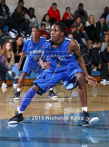 Thumbnail 2 in Diamond Ranch vs. Beverly Hills (MLK Showcase) photogallery.