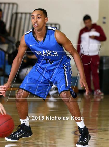 Thumbnail 3 in Diamond Ranch vs. Beverly Hills (MLK Showcase) photogallery.