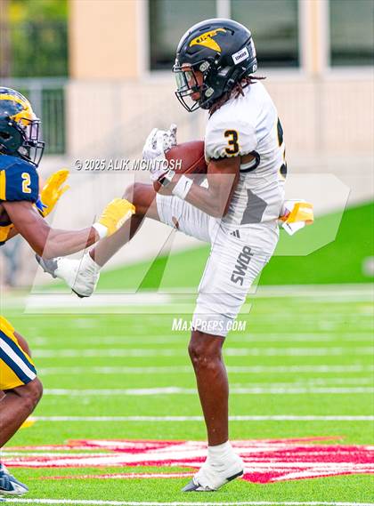 Thumbnail 2 in Eisenhower @ Nimitz photogallery.