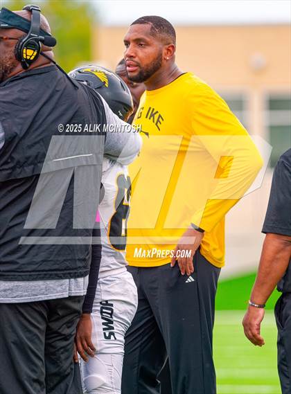 Thumbnail 3 in Eisenhower @ Nimitz photogallery.