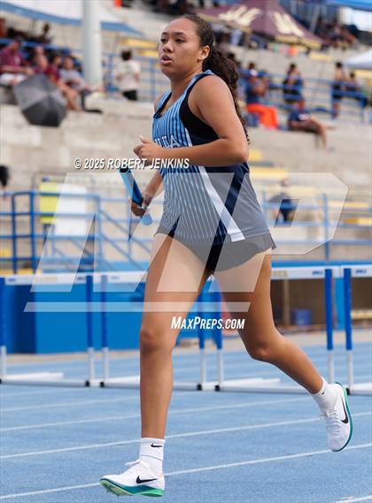 Thumbnail 1 in OIA Eastern Division Championship Finals photogallery.