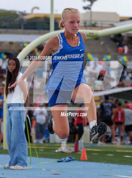 Thumbnail 2 in OIA Eastern Division Championship Finals photogallery.